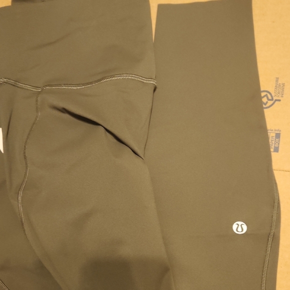 lululemon athletica Leggings - Picture 4 of 5